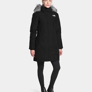 The North Face Black TNF Arctic Parka Women’s Size Medium